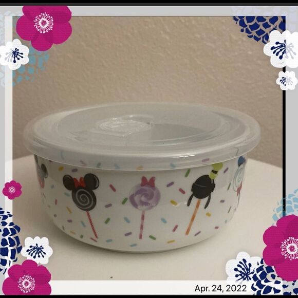 🍭🍭Disney Parks Mickey & Friends Sweet Treats Storage Bowl🍭🍭 - Picture 1 of 5